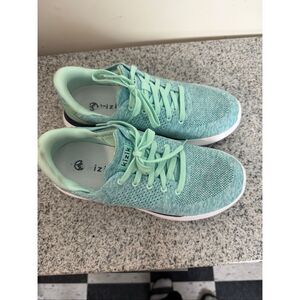 Kizik Mint Green HandsFree Slip On Sneakers Womens Size 9.5 Walking Athleisure